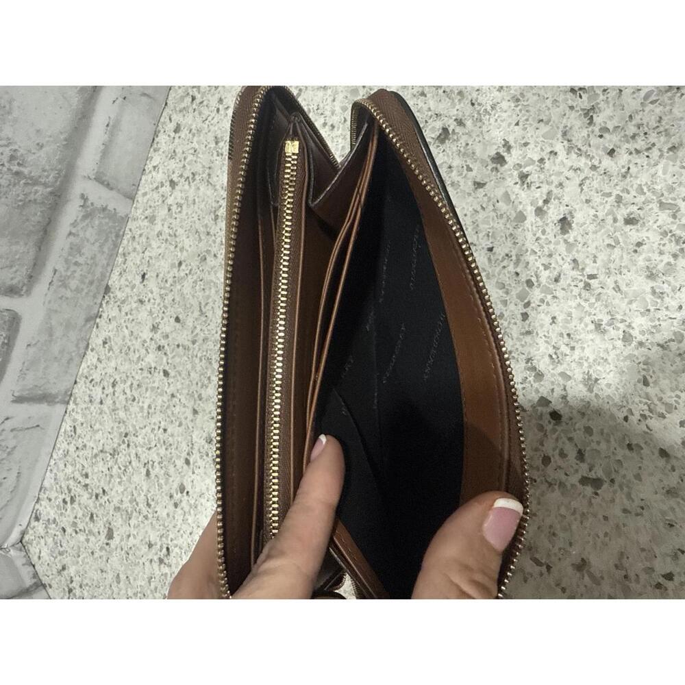 Burberry Elmore Leather and Canvas Horseferry Check Zip Wallet - Picture 5 of 11